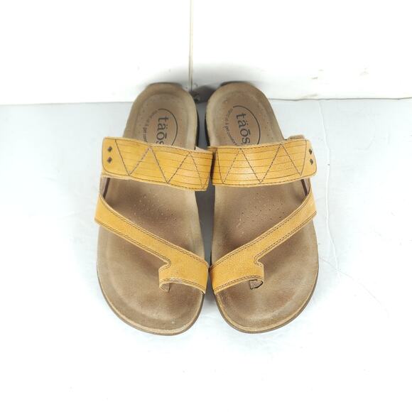 Taos Women’s Zon US6 Wheat Leather Toe Loop Flat Thong Sandals Shoes - Picture 4 of 16